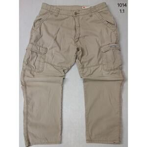 Wrangler (36" ) Beige Relaxed Fit Cargo Style